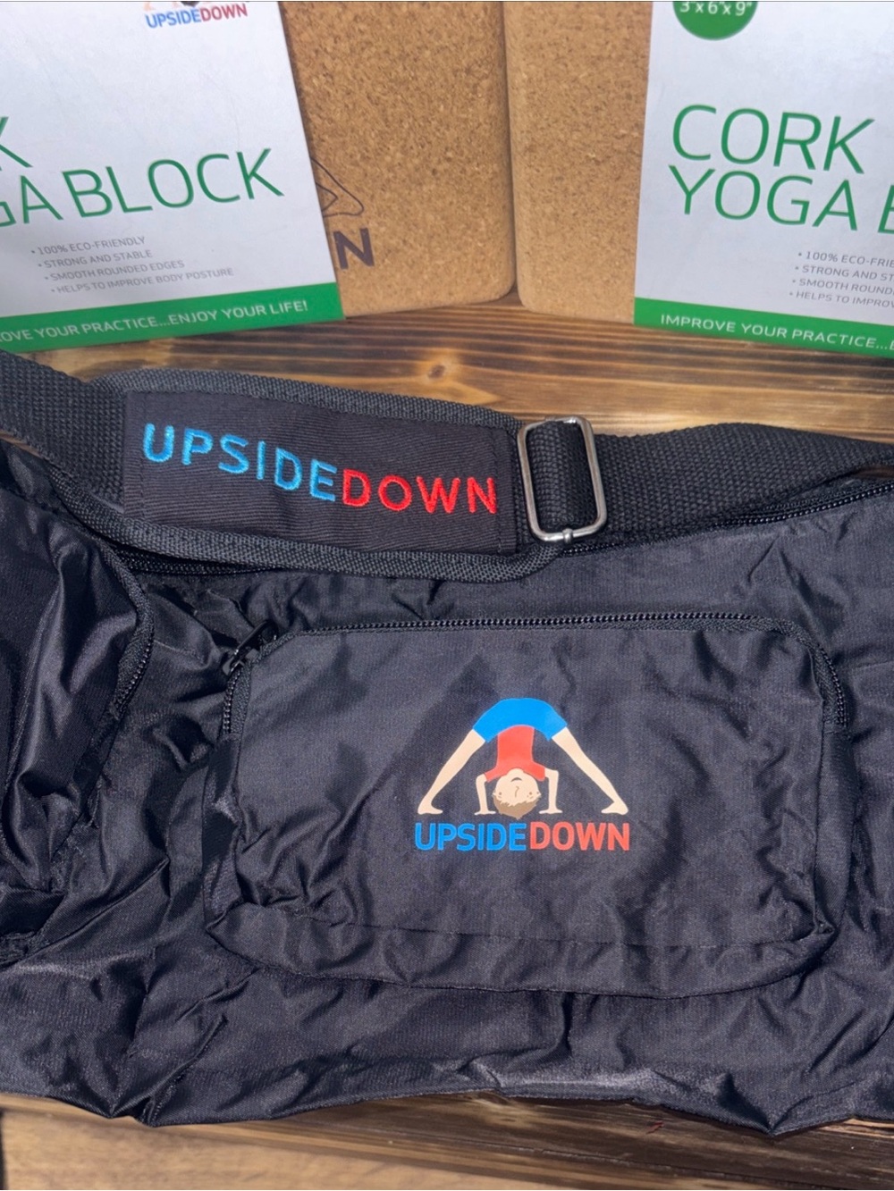 2 Cork Yoga Blocks & 2 Straps Red/blue Including Yoga Black Bag 5 Piece Set New - Picture 4 of 15